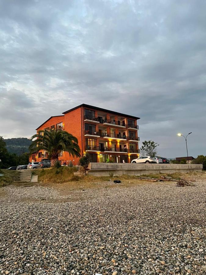 Hotel Leon New Athos Exteriér fotografie